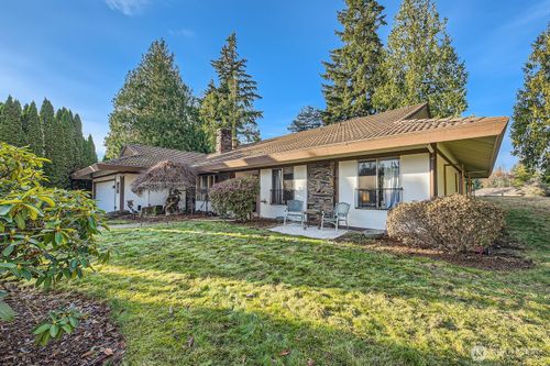 17105 146th Ave Se, Renton, WA, 98058-8506 | Card Image