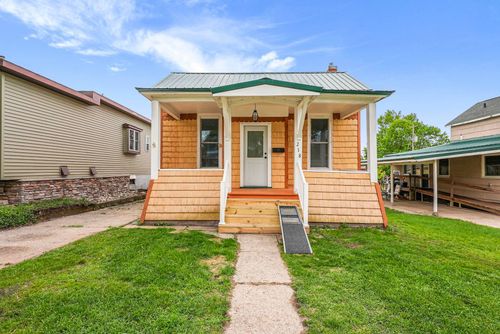 218 Stimson St, Cadillac, MI, 49601-2240 | Card Image