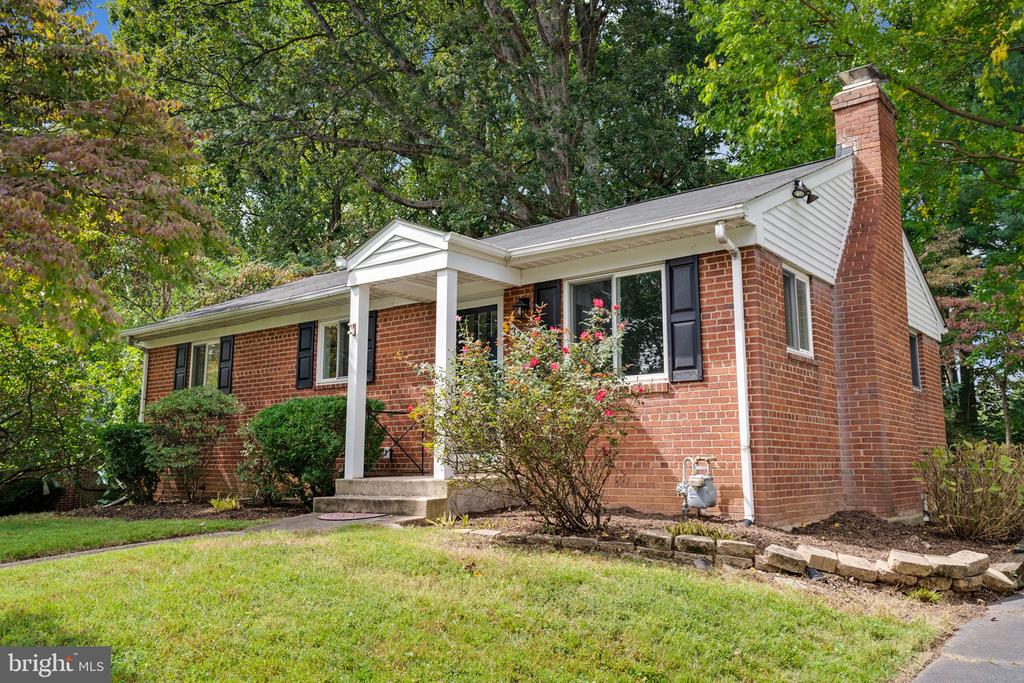 Norfolk Ln, Falls Church, VA 22042