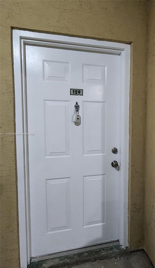 APT-129 - 2600 S University Dr, Condo with 3 bedrooms, 2 bathrooms and null parking in Davie FL | Image 22