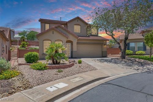 636 Pacific Cascades Dr, Henderson, NV, 89012-5666 | Card Image