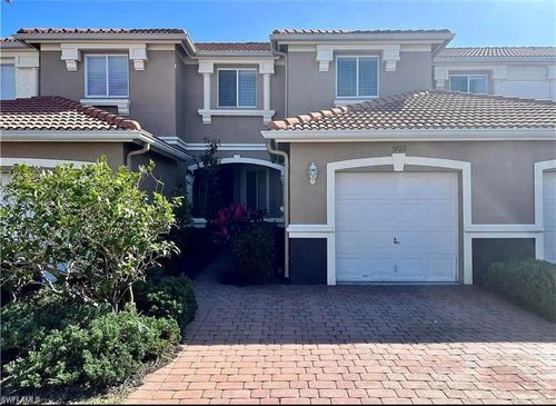 9722 Roundstone Cir, FORT MYERS, FL, 33967-5157 | Card Image