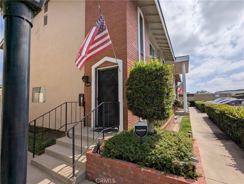 unit-100-12100 Montecito Rd, Los Alamitos, CA, 90720-5818 | Card Image