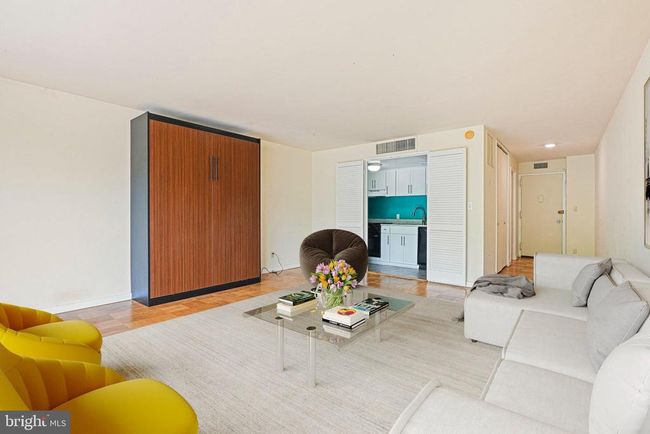 APT-405 - 11400 Washington Plz W, Condo with 0 bedrooms, 1 bathrooms and null parking in RESTON VA | Image 4