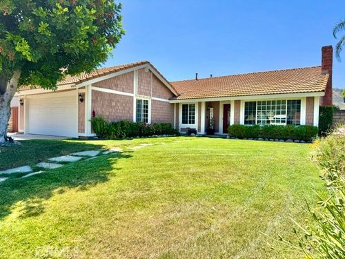 6452 Hazel Cir, Simi Valley, CA, 93063-4470 | Card Image