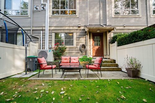 25-19560 68 Ave, Surrey, BC, V4N5Y5 | Card Image