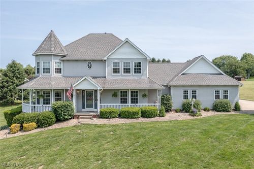 18230 James Way, Doylestown, OH, 44230-9365 | Card Image