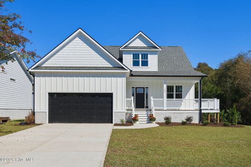 102 N River Club Dr, Beaufort, NC, 28516-8809 | Card Image