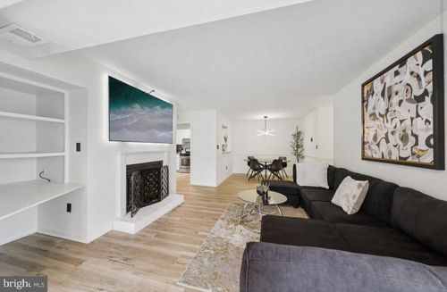 2209 Hunters Run Road, RESTON, VA, 20191 | Card Image