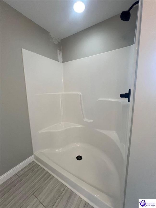 142 New Orleans Ct, House other with 3 bedrooms, 2 bathrooms and null parking in Taylorsville KY | Image 9