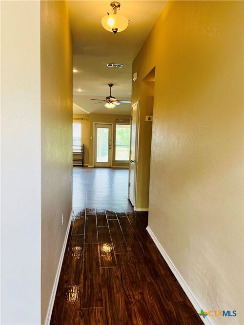 8210 Sunset Trl, Temple, TX, 76502-7061 | Card Image