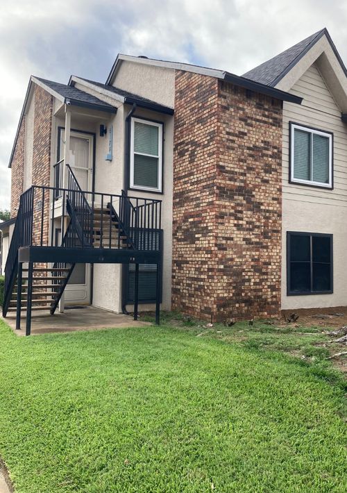 apt-b-817 W Harwood Rd, Hurst, TX, 76054-3261 | Card Image