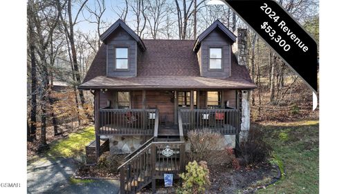 2904 Peregrine Way, Pigeon Forge, TN, 37863 | Card Image
