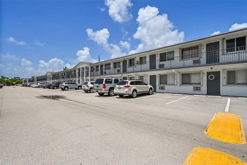 apt-12-1810 E Oakland Park Blvd, Oakland Park, FL, 33306-1123 | Card Image
