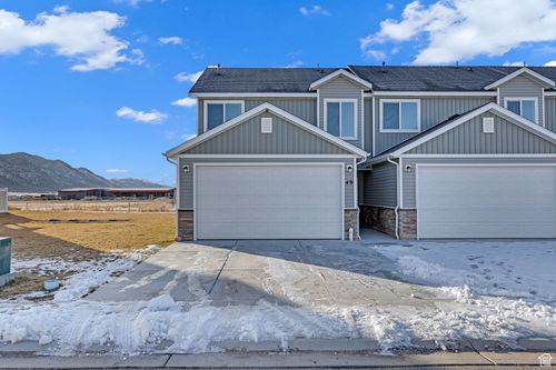 49 Cedar Ln, Malad City, ID, 83252-1108 | Card Image