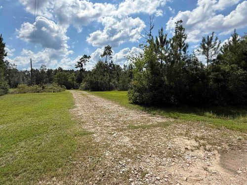 3575 Woodard Road, Kountze, TX, 77625 | Card Image