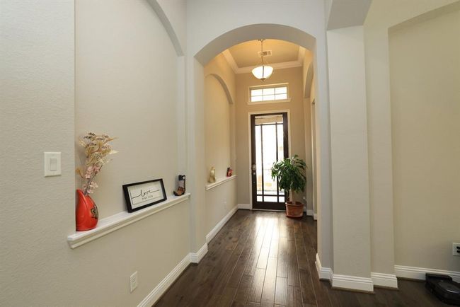 Double art niches | Image 6