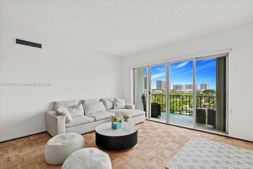 ph-b-9341 E Bay Harbor Dr, Bay Harbor Islands, FL, 33154-2301 | Card Image