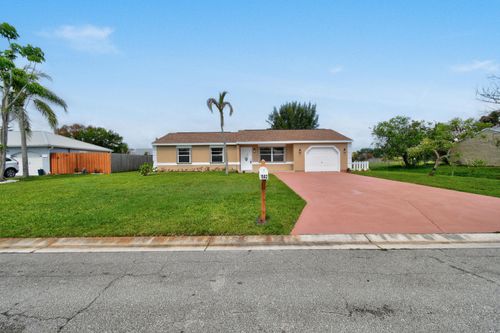 1502 Se Belcrest St, Port St. Lucie, FL, 34952-7831 | Card Image