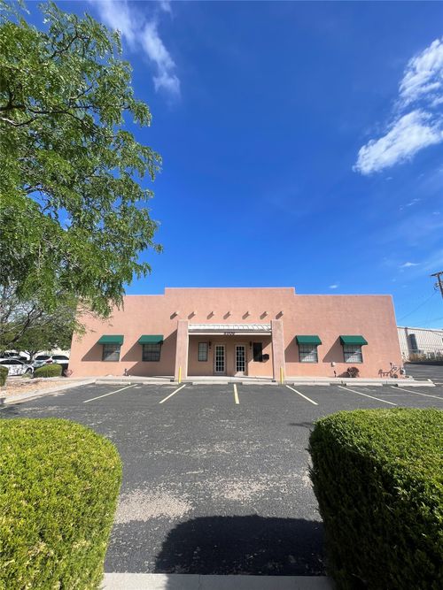 3209 Mercantile Ct, Santa Fe, NM, 87507-2959 | Card Image
