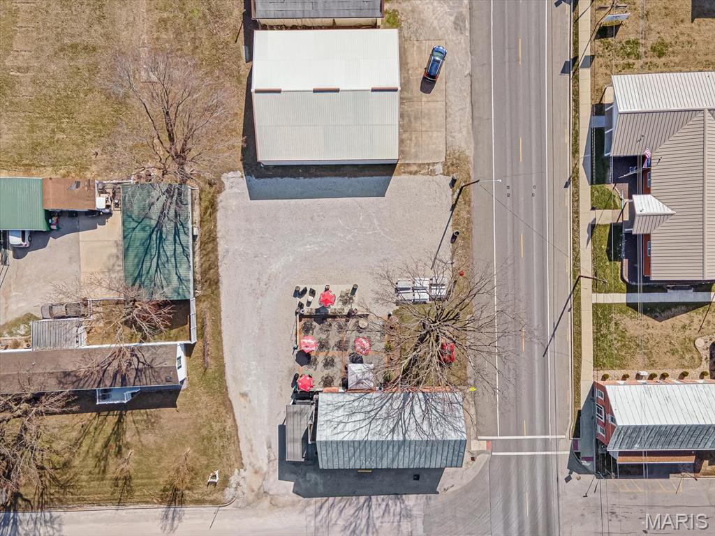 Commercial Sale in Ruma 5