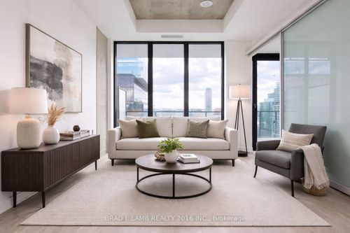 1004-284 King St E, Toronto, ON, M5A1K4 | Card Image