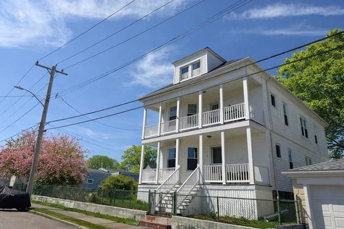 119 Stephen St, Dartmouth, MA, 02748-1911 | Card Image