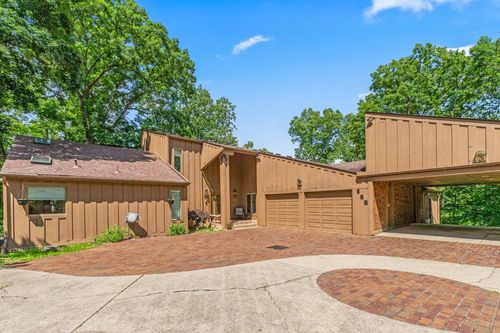 137 Butternut Ln, Ashland, KY, 41102-9202 | Card Image