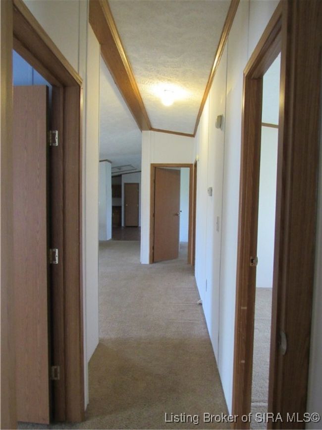Hallway to living room from laundry clsoet | Image 50