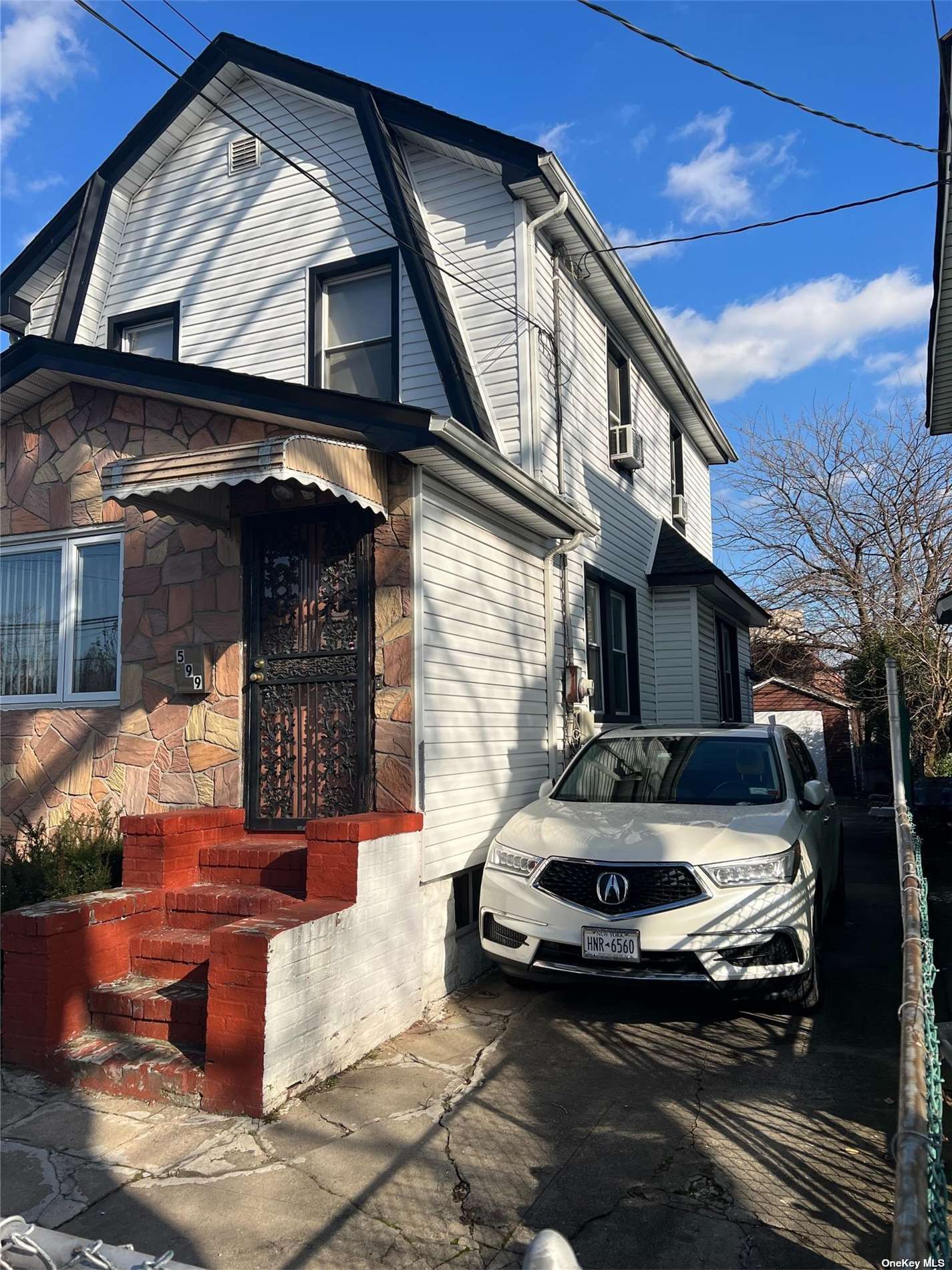 49th St, Brooklyn, NY 11203