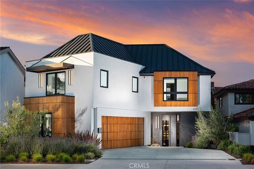 660 Harbor Island Dr, Newport Beach, CA, 92660-7225 | Card Image