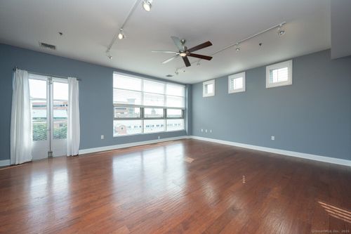 apt-406-10 Ann St, Norwalk, CT, 06854-2333 | Card Image