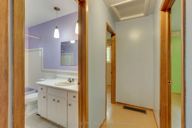A - 353A Manitoba St, House attached with 2 bedrooms, 2 bathrooms and 1 parking in London ON | Image 12