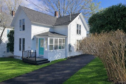 4 Union St, Cazenovia, NY, 13035-1050 | Card Image