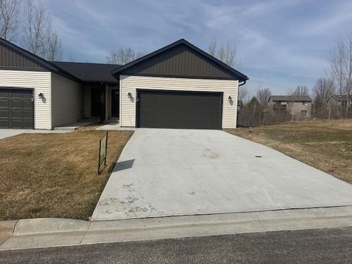 2049 20th St, Zumbrota, MN, 55992-5171 | Card Image