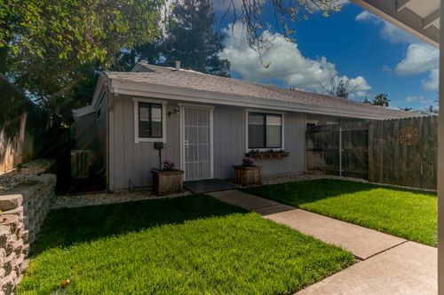 3635 Gold Creek Ln, Sacramento, CA, 95827-3755 | Card Image