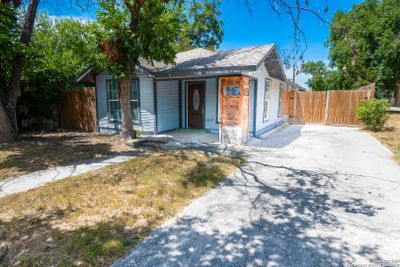 1415 W French Pl, House other with 3 bedrooms, 2 bathrooms and null parking in San Antonio TX | Image 1