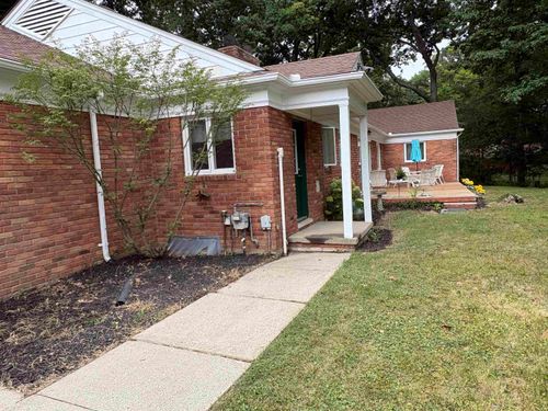 1402 Woodslea Street, Flint, MI, 48507 | Card Image