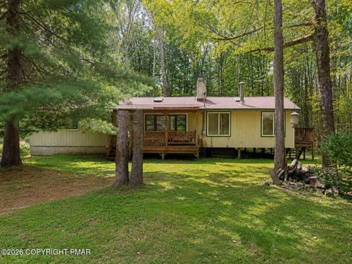 204 Pontiac Path, Pocono Lake, PA, 18347-8082 | Card Image