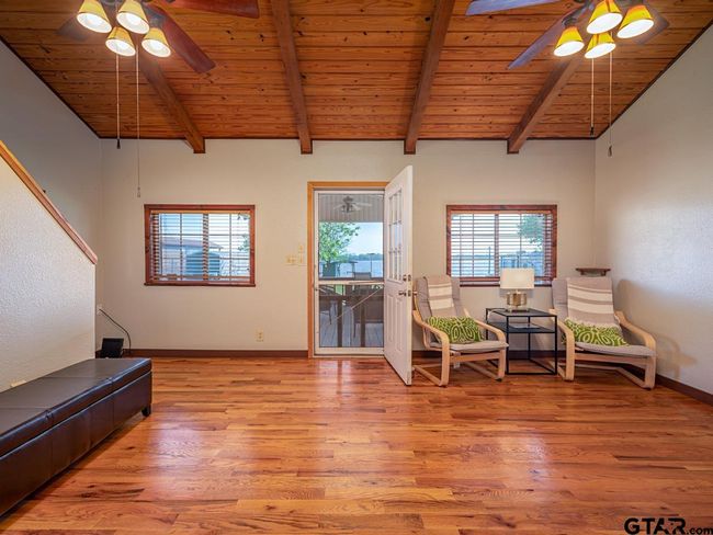 22090 Sportsman Dr, House other with 3 bedrooms, 2 bathrooms and null parking in Chandler TX | Image 5