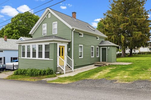 200 Judson St, Tiverton, RI, 02878-1218 | Card Image