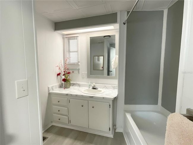 Bathroom | Image 20