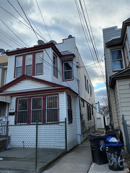 8918 182nd Pl, Hollis, NY, 11423-1742 | Card Image