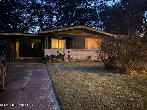 731 Kirkley Dr, Jackson, MS, 39206-3709 | Card Image