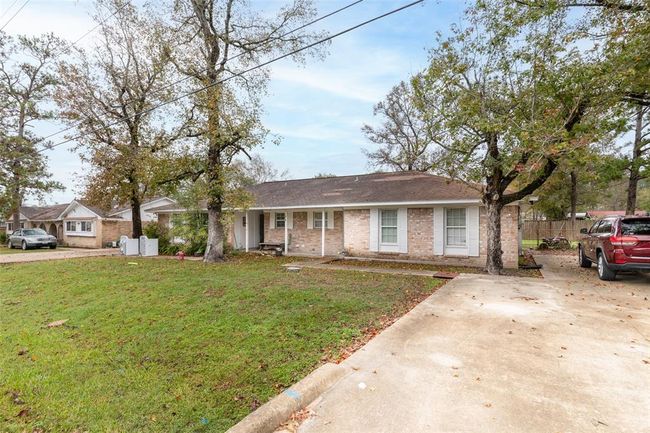 22195 E Martin Dr, Home with 3 bedrooms, 1 bathrooms and null parking in Porter TX | Image 6