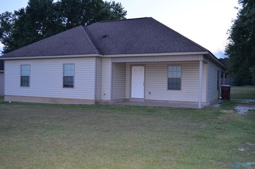 28065 Pinedale Rd, Ardmore, AL, 35739-8303 | Card Image