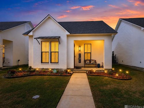 10136 Grayton Dr, Baton Rouge, LA, 70818-4315 | Card Image