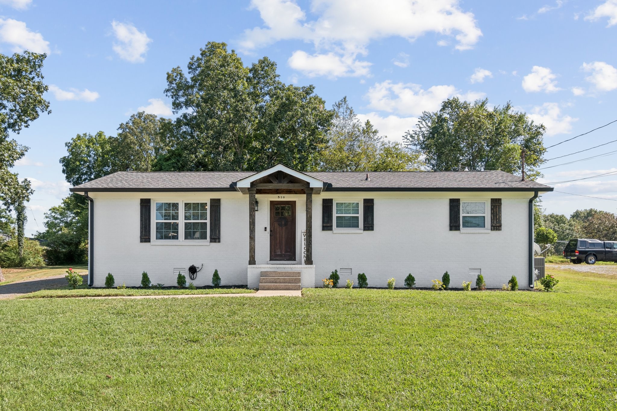 Shadow Dr, Shelbyville, TN 37160