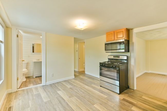 96 Water St, Home with 6 bedrooms, 2 bathrooms and 4 parking in Killingly CT | Image 9