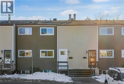 58 Somerset Pk, Saint John, NB, E2K2R8 | Card Image